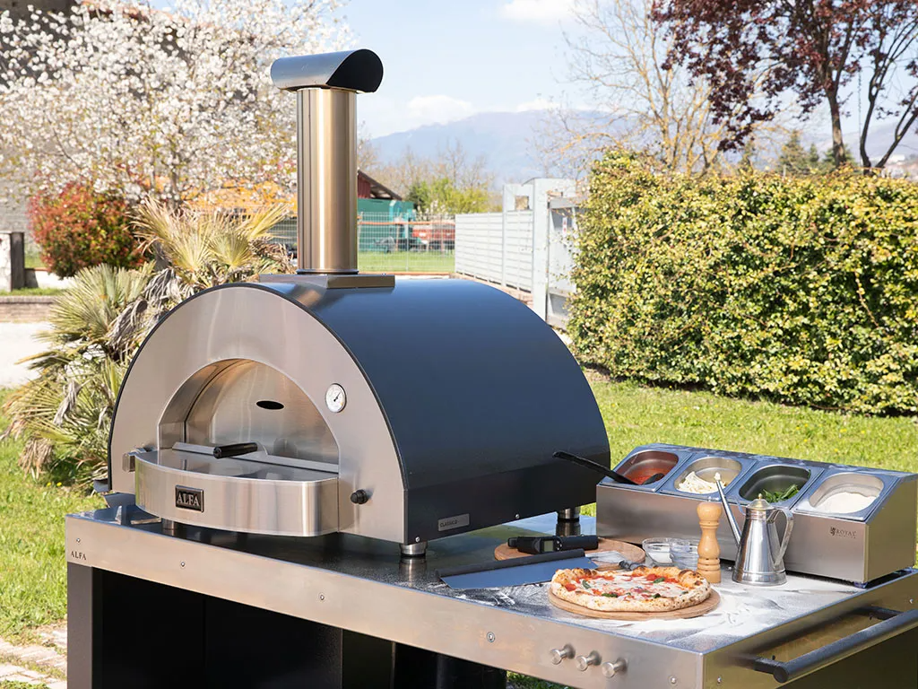 Alfa Classico 4 Pizze Gas Pizza Oven Freestanding on Black Cart - Ardesia Grey
