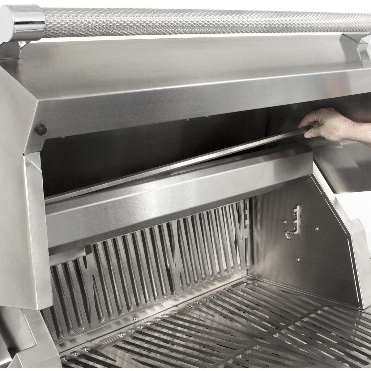 Hestan 30-Inch Built-In Natural Gas Grill W/ Sear Burner & Rotisserie
