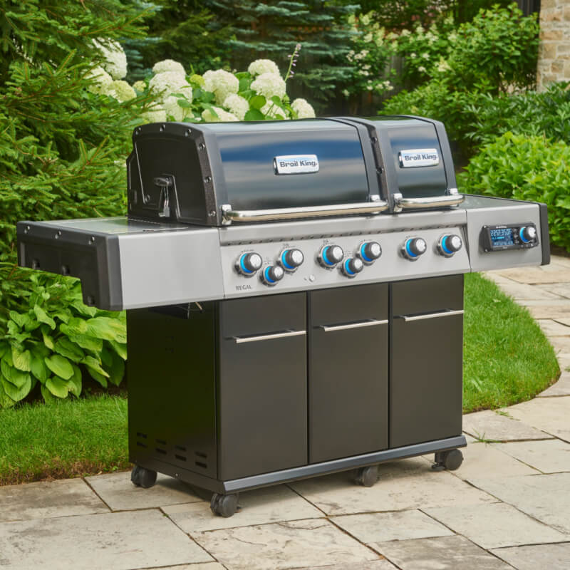 Broil King Regal Q 690 Pro IR Gas Grill - view 12