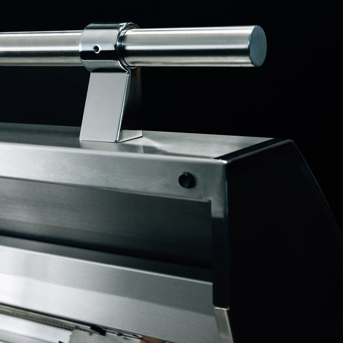 Summerset Quest Series 30-Inch 2 Burner Built-In Gas Grill - QST30