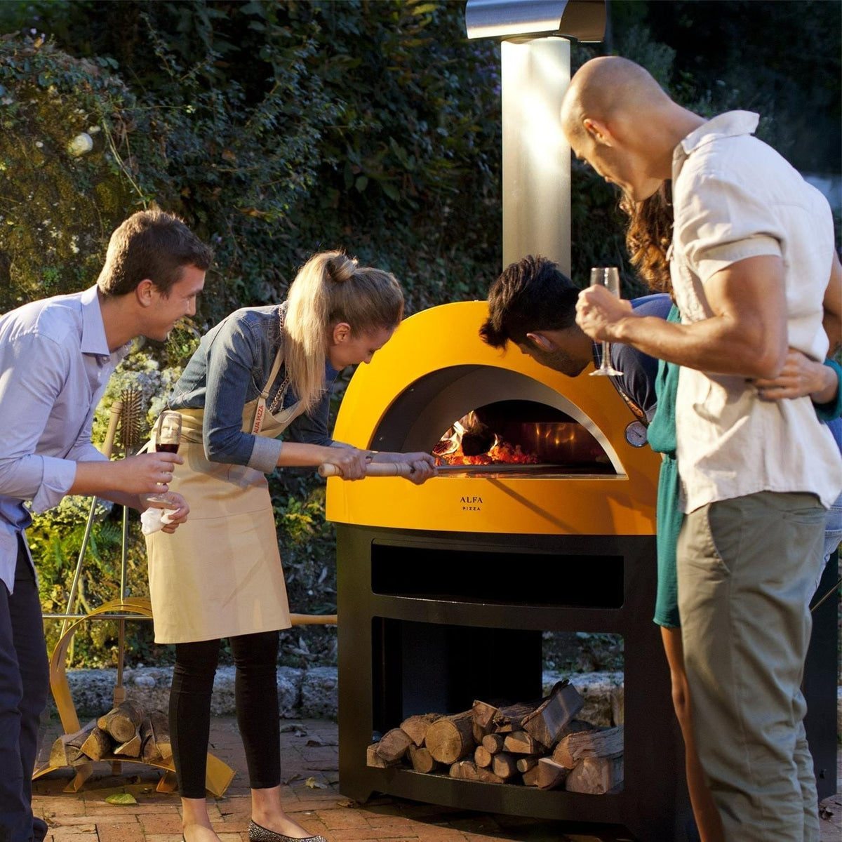 Alfa Moderno 5 Pizze Outdoor Gas Hybrid Pizza Oven with Black Base - Freestanding - Fire Yellow - view 12