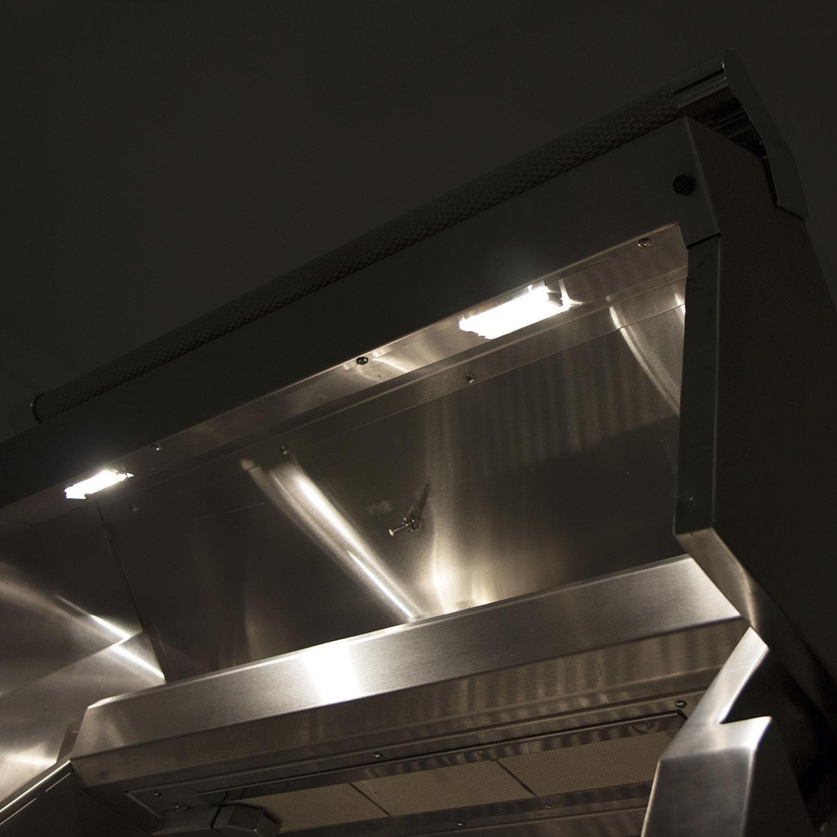 Hestan 42-Inch Built-In Gas Grill W/ 3 Trellis Burners 1 Sear Burner & Rotisserie - GMBR42 - view 8