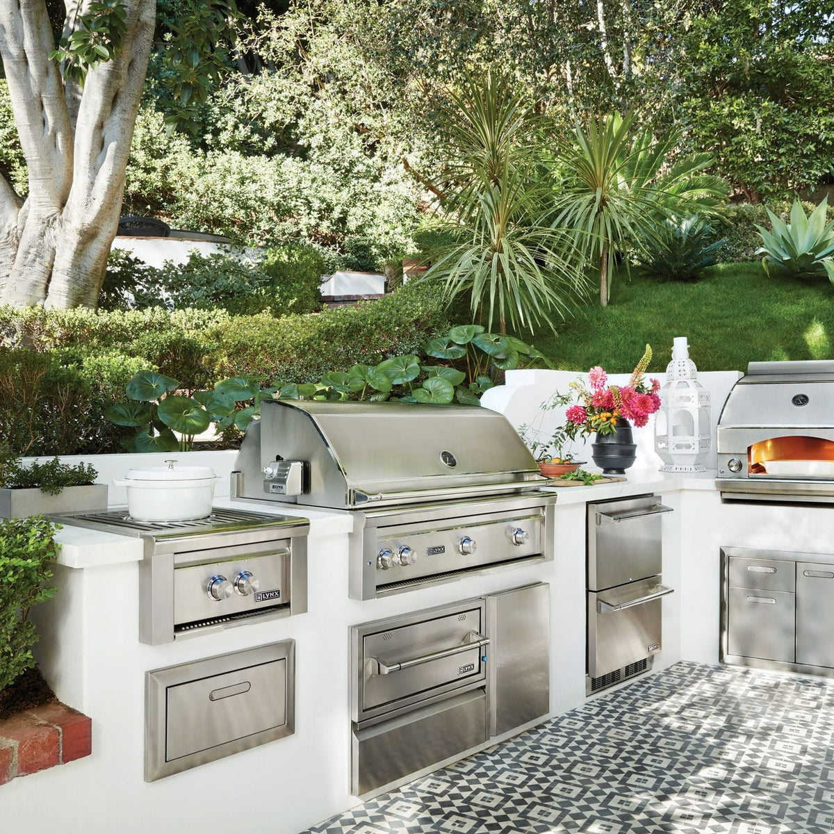 Lynx L42TR Professional 42-Inch Built-In Propane Gas Grill With 1 Infrared Trident Burner & Rotisserie - view 17