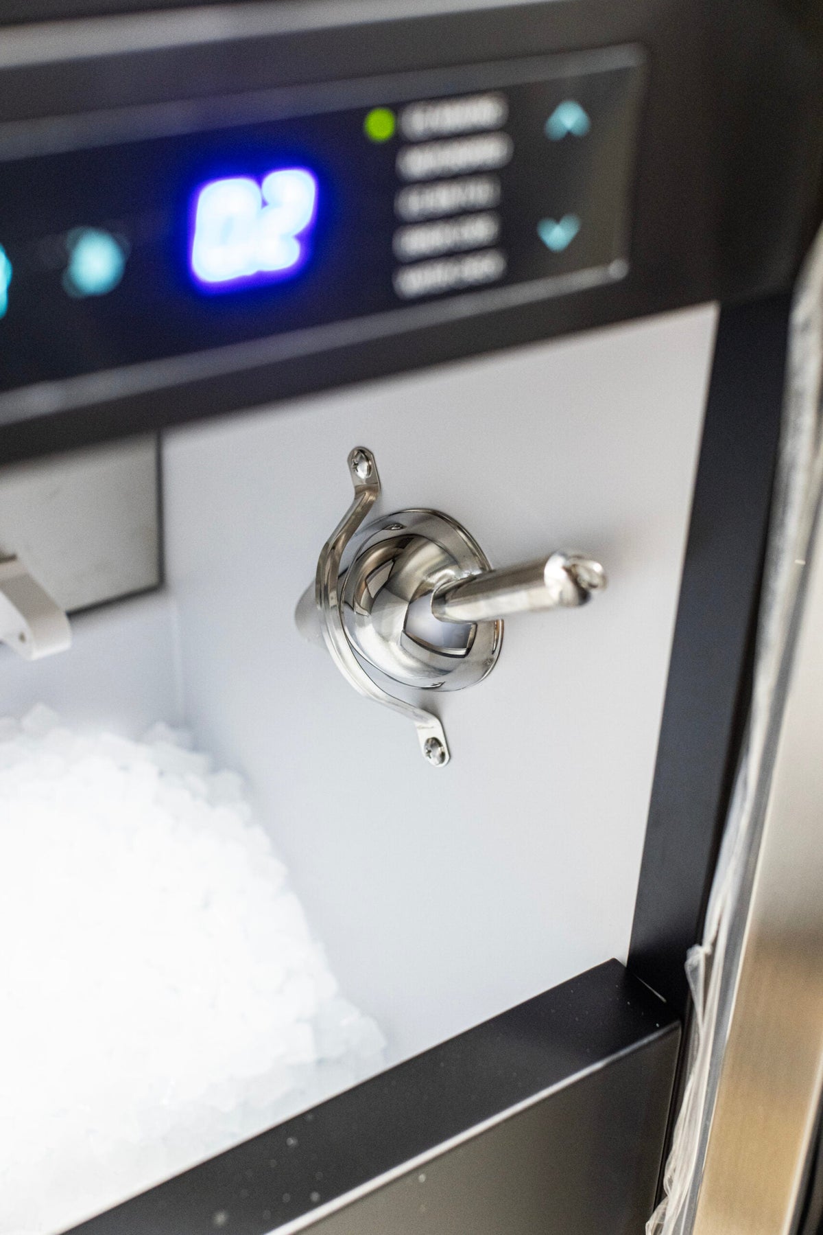 Summerset IM-15N 15-Inch 55 Lb. Outdoor Rated Nugget Ice Maker - view 7