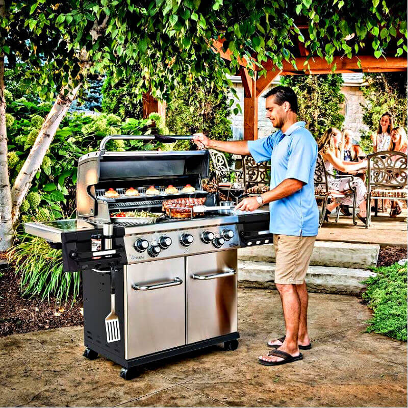 Broil King Regal S 590 5-Burner Propane Gas Grill With Rotisserie - view 6