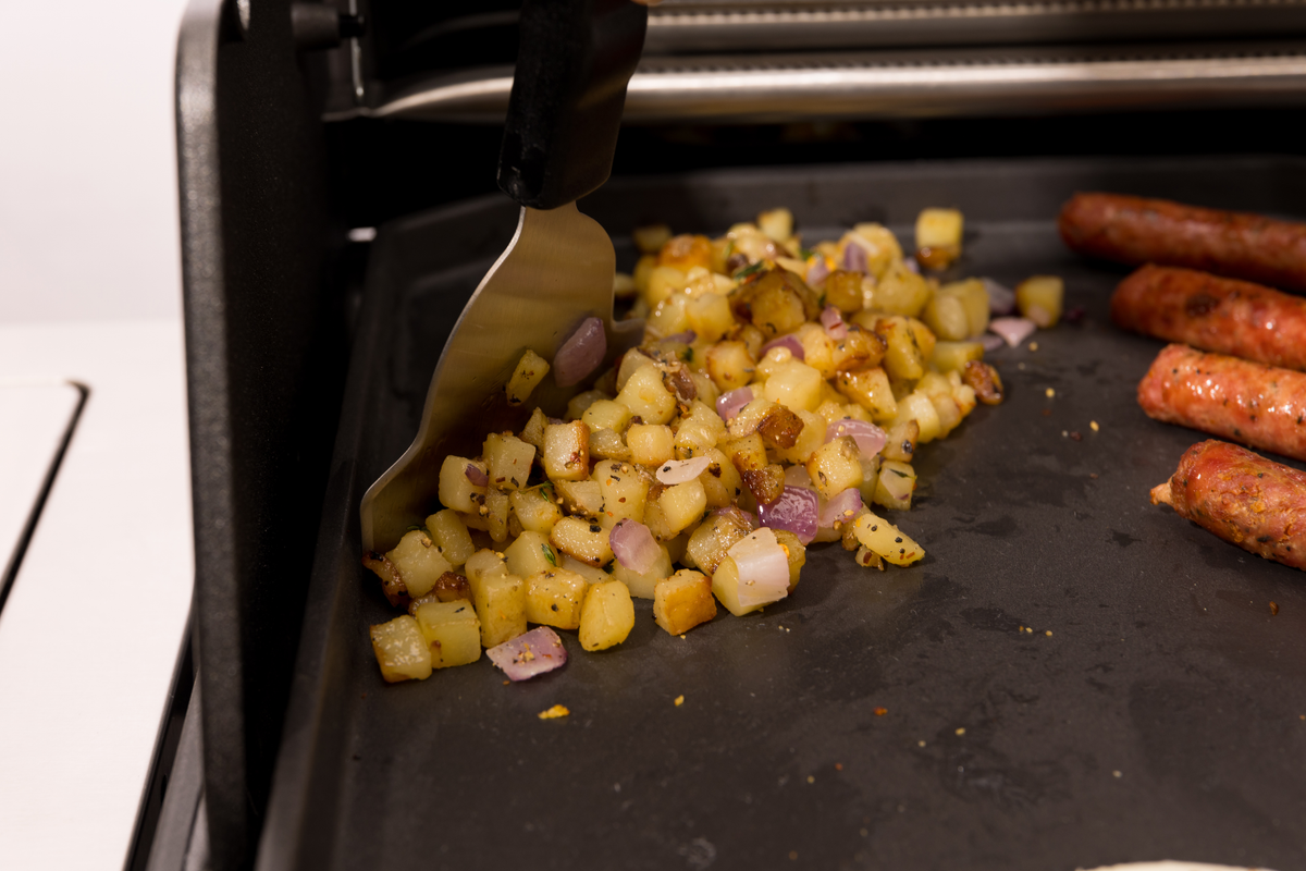 Broil King Plancha & Griddle Scraper – view 3