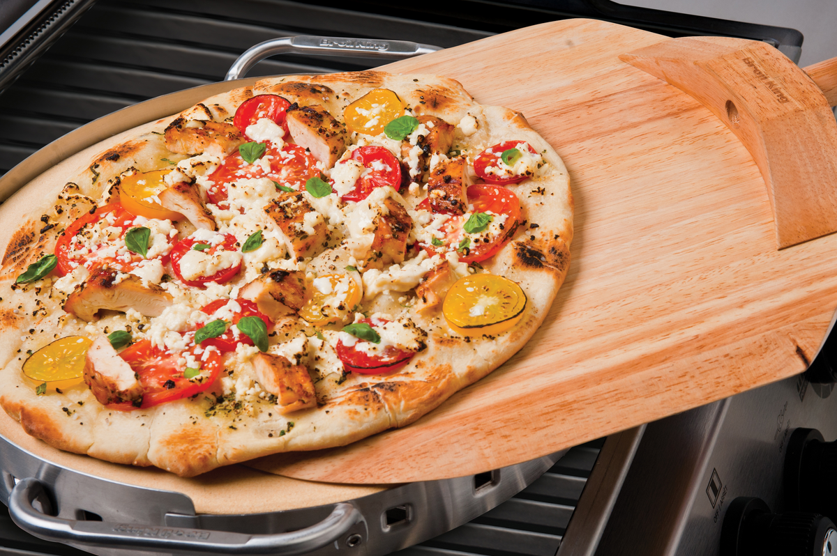 Broil King Pizza Stone Grill Set – view 3