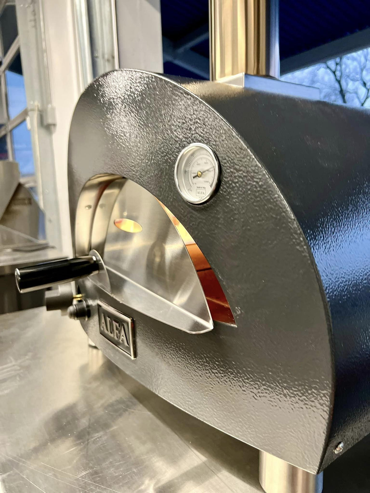 Alfa Moderno Portable Propane Gas Fired Pizza Oven - Grey - view 6