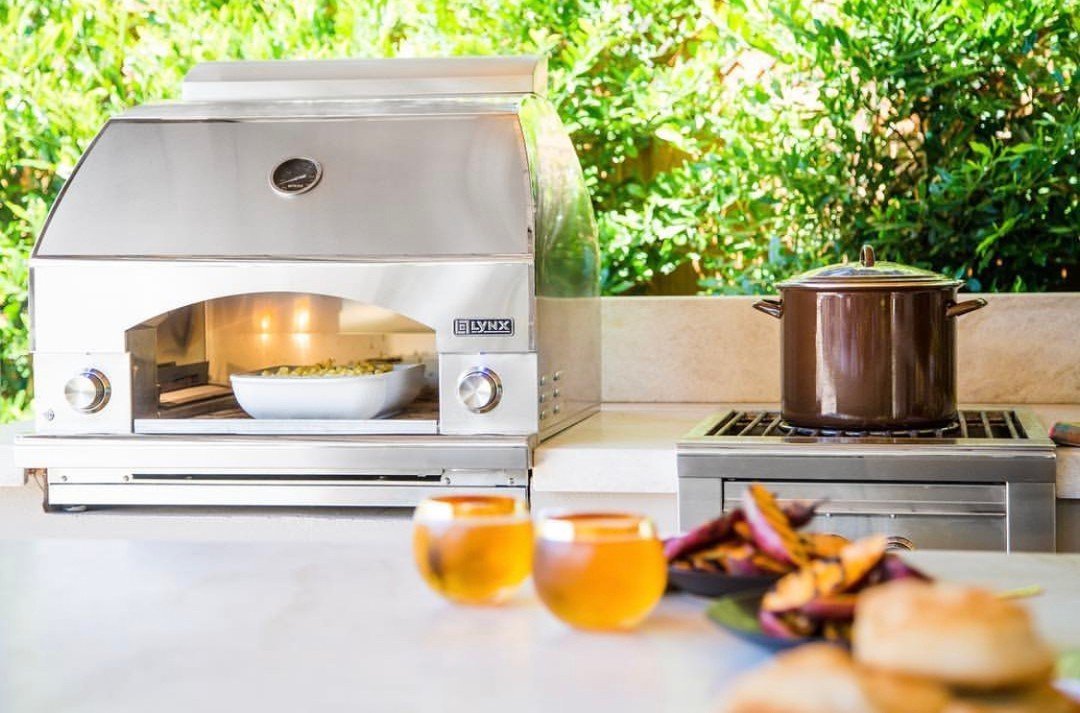 Lynx Professional Napoli 30-Inch Built-In Counter Top Natural Gas Outdoor Pizza Oven - LPZA-NG - view 16