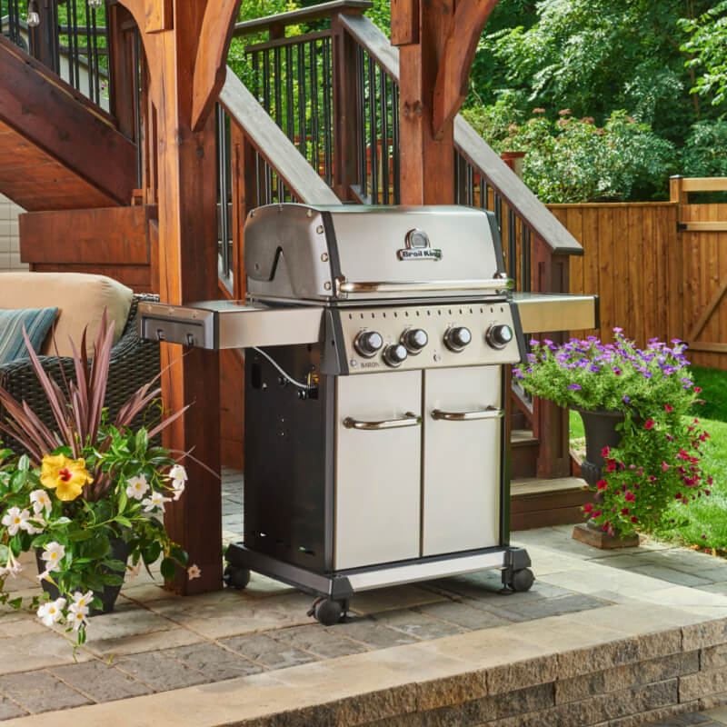 Broil King Baron S 440 PRO IR 4-Burner Gas Grill With Infrared Side Burner - view 34