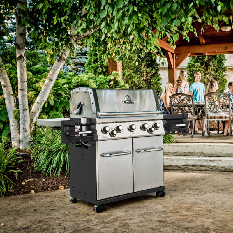 Broil King Regal S 590 5-Burner Propane Gas Grill With Rotisserie - view 7