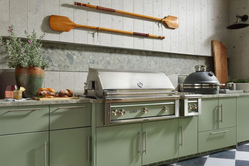 Lynx x John Michael 36-Inch Grill Base Cabinet with Lynx 30-Inch Propane Grill