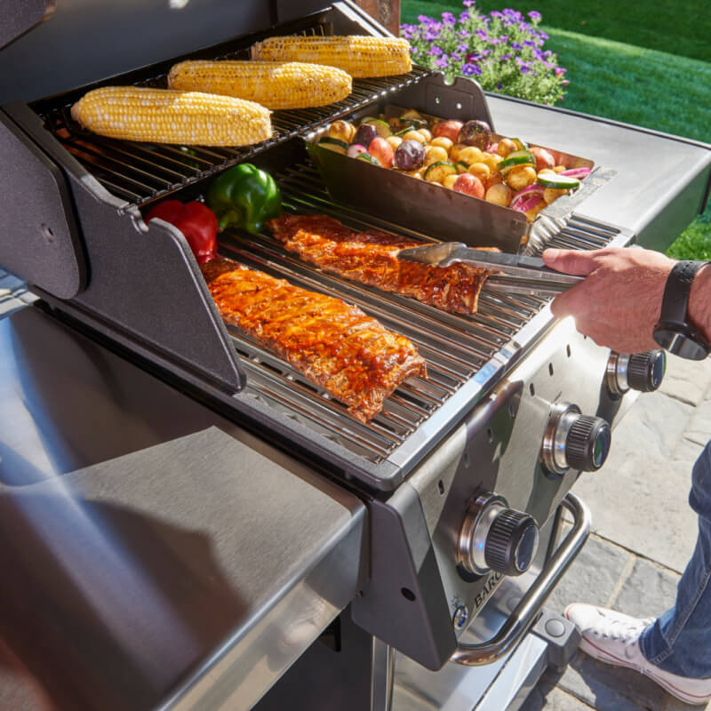 Broil King Baron 320 3-Burner Propane Gas Grill - view 7