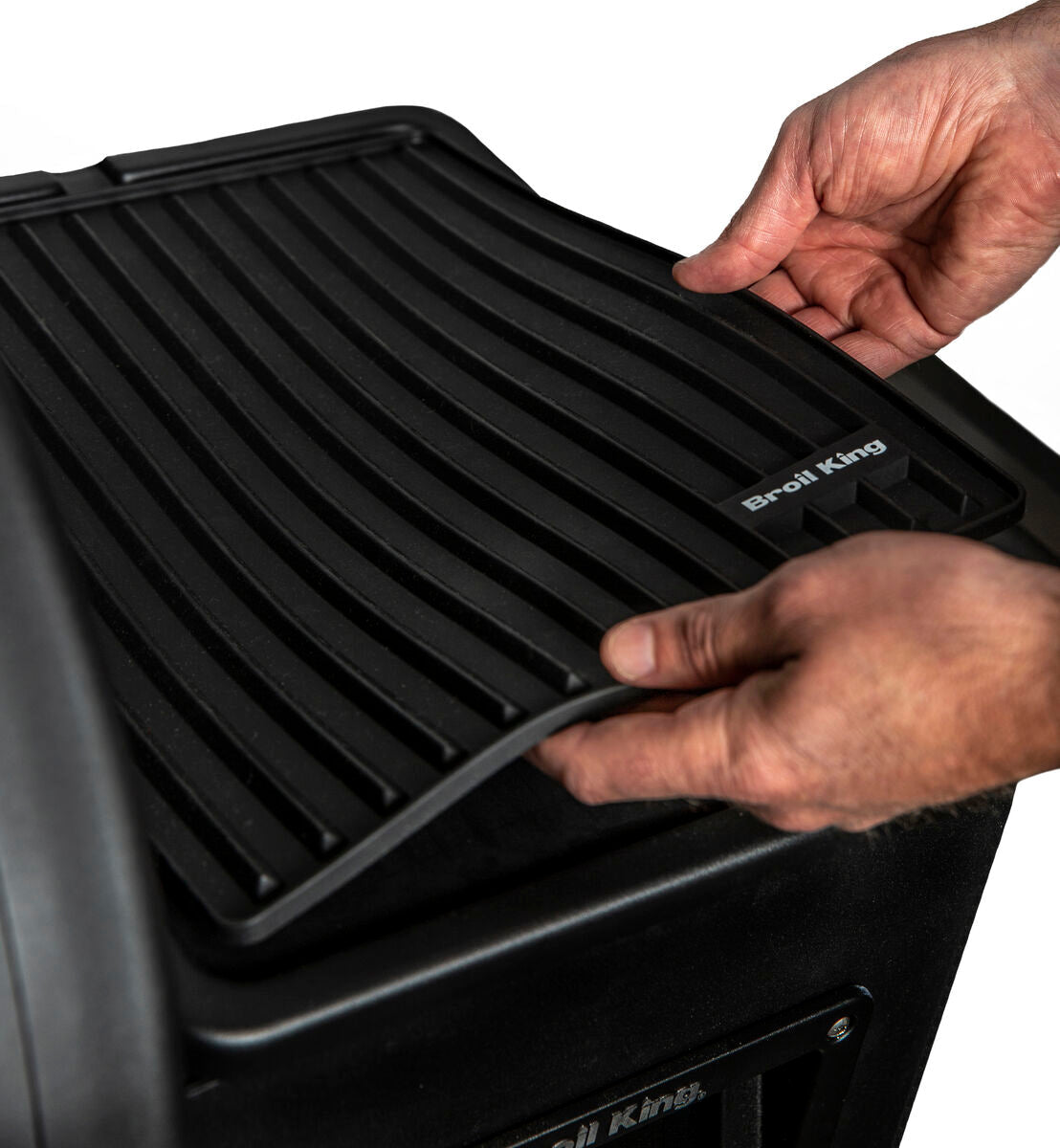 Broil King Magnetic Silicone Side Shelf Grill Mat Regal – view 4