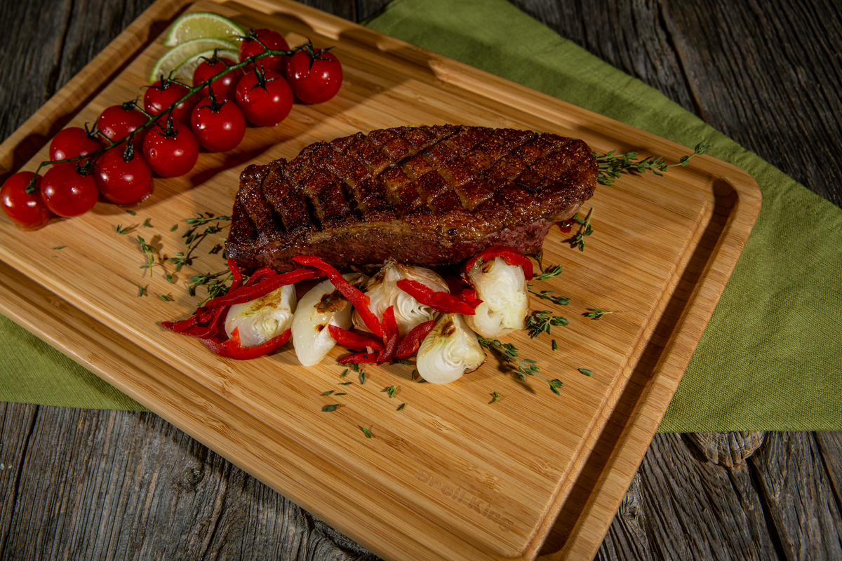 Broil King Baron Bamboo Cutting and Serving Board – view 4