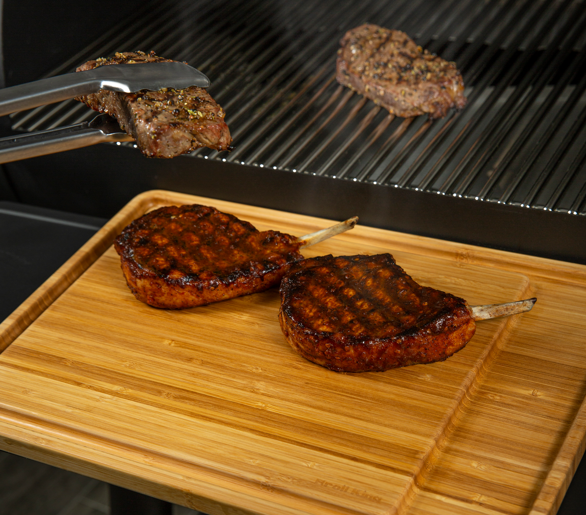 Broil King Imperial Bamboo Cutting & Serving Board – view 2