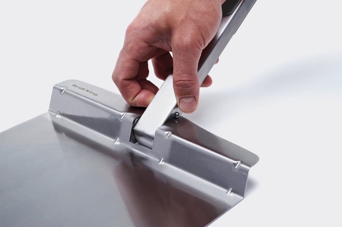 Broil King Pizza Peel – view 3