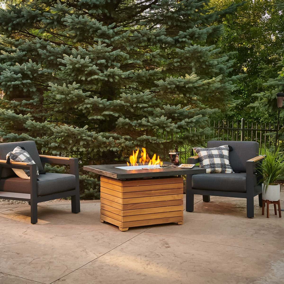 Outdoor GreatRoom Darien Rectangular Gas Fire Pit Table 42" – view 7