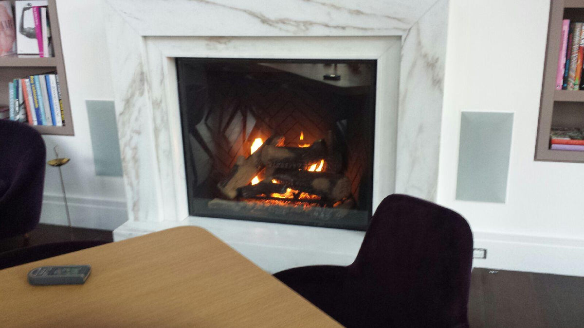 Town & Country TC42 Luxury Gas Fireplace - view 7