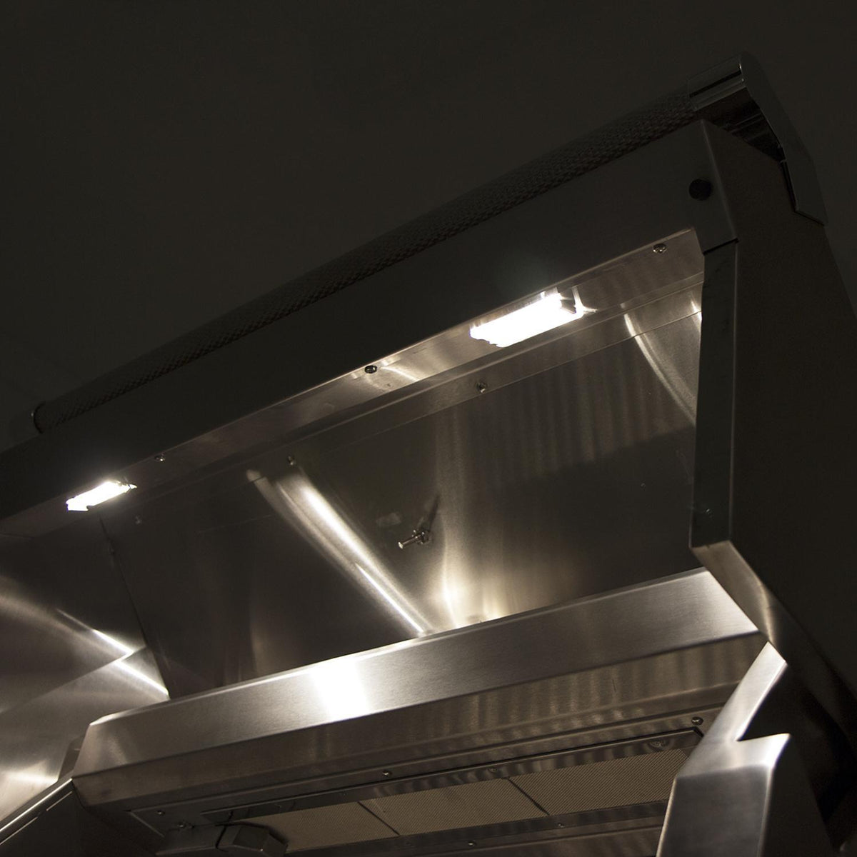 Hestan | 36” Gas Grill with Rotisserie on a Double Door Tower Cart - view 13