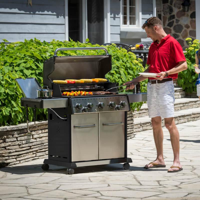 Broil King Baron S 590 PRO IR 5-Burner Gas Grill With Rotisserie & Infrared Side Burner - view 27