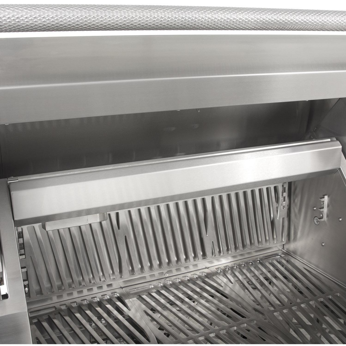 Hestan 42-Inch Built-In Gas Grill W/ 3 Trellis Burners 1 Sear Burner & Rotisserie - GMBR42 - view 4