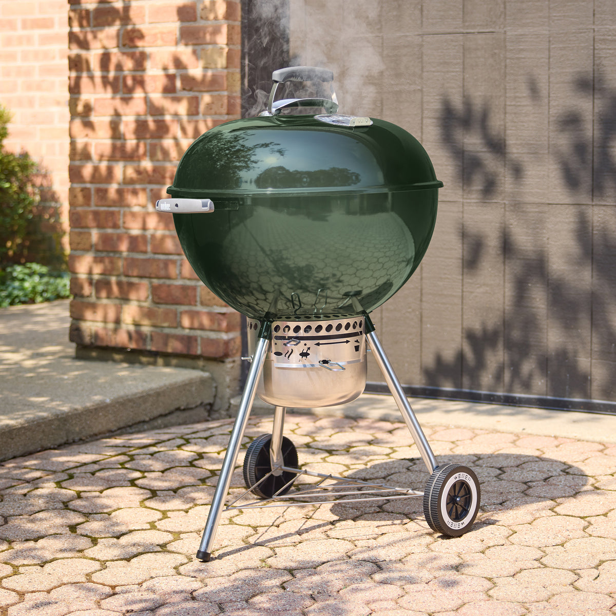 Weber 22" Original Kettle Premium Charcoal Grill (14407001) – view 2