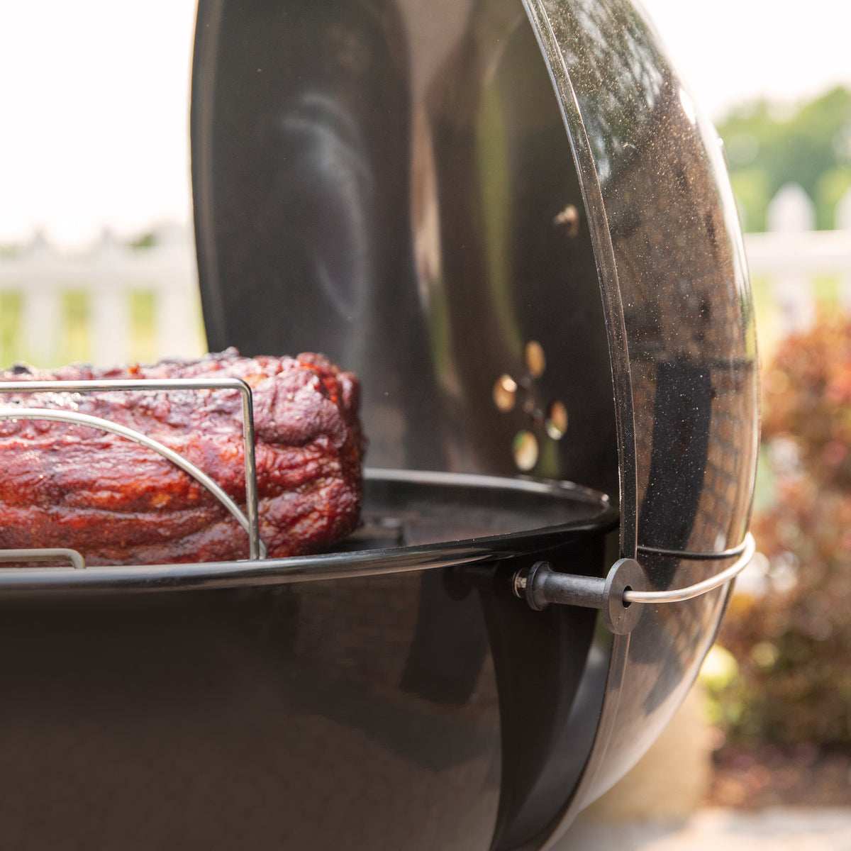 Weber 26" Master-Touch Charcoal Grill (1500064) – view 4