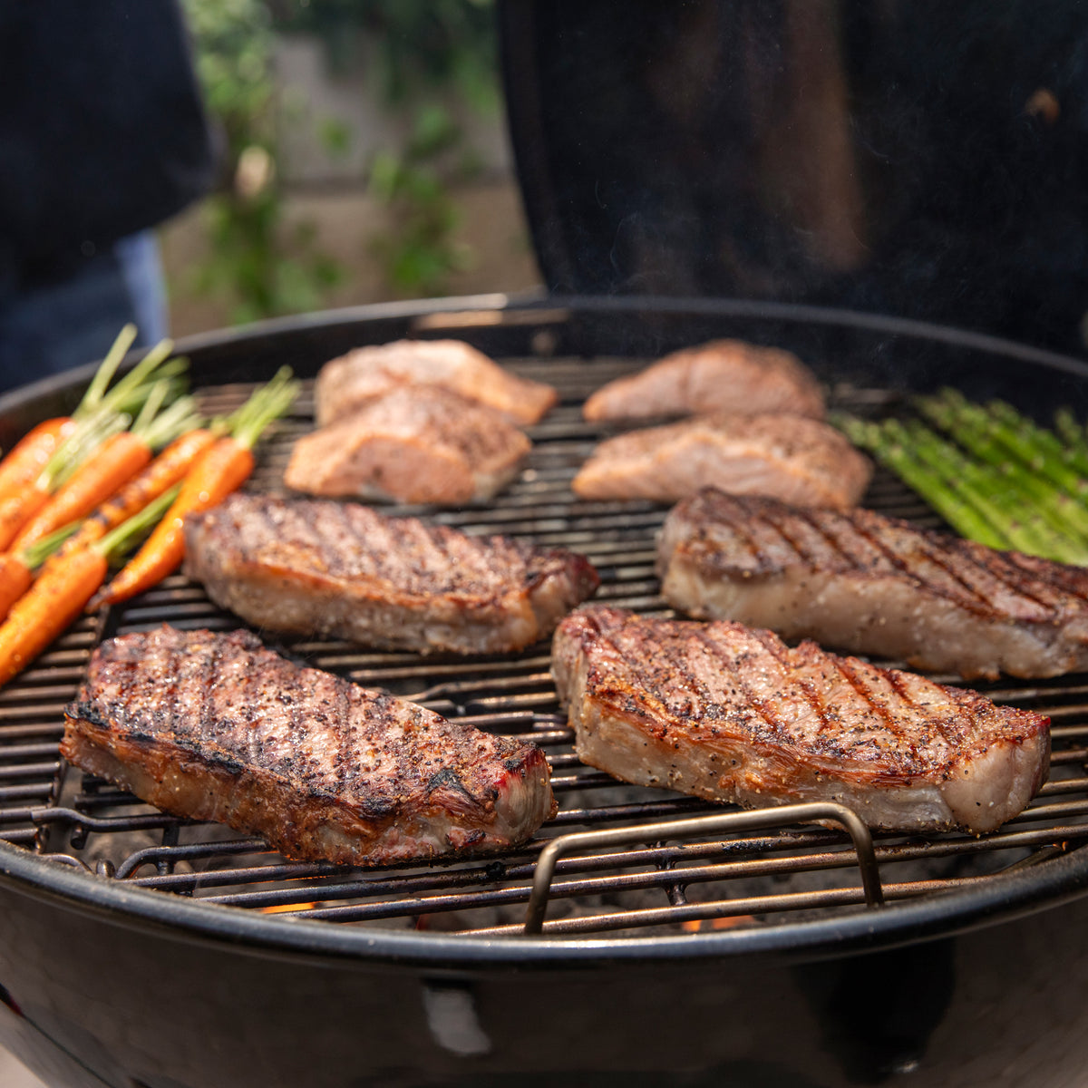 Weber 26" Master-Touch Charcoal Grill (1500065) – view 5