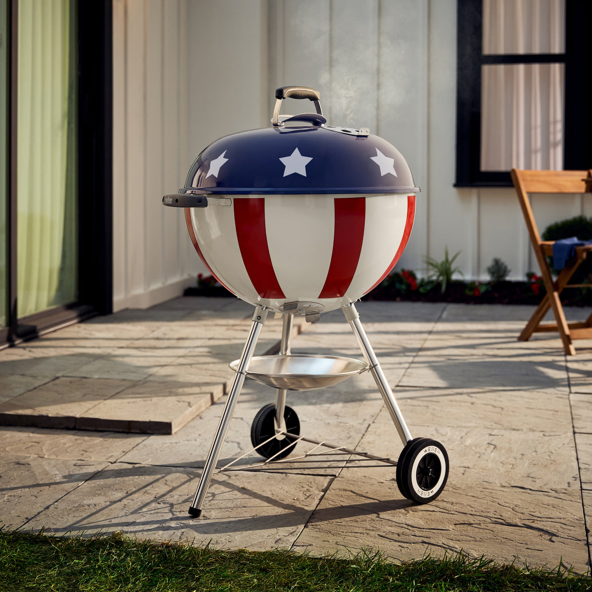 Weber 22" Star-Spangled Kettle – view 5