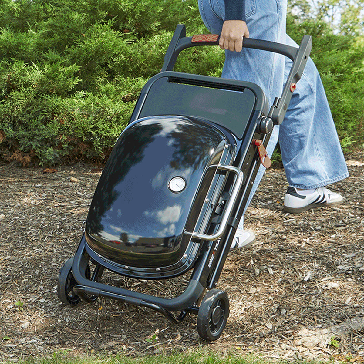 WEBER TRAVELER COMPACT Portable Gas Grill – view 3