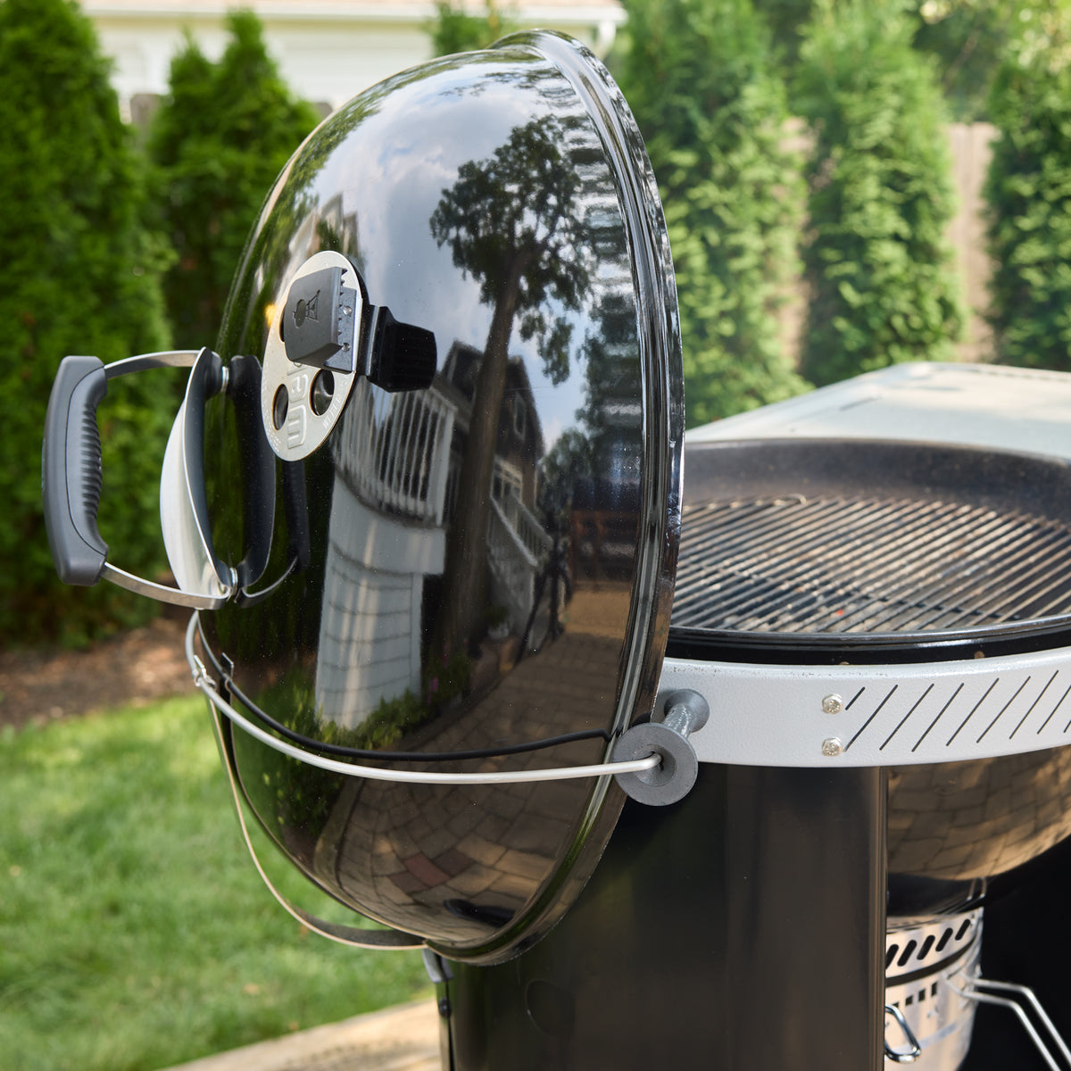 Weber 22" Performer Premium Charcoal Grill – view 4