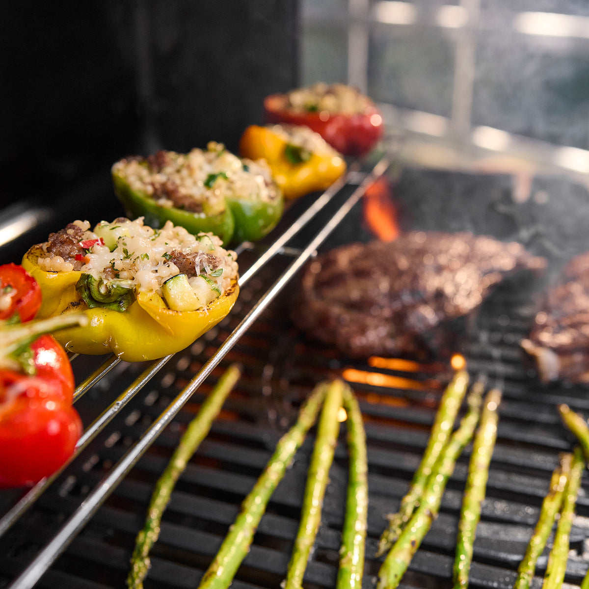 Weber Spirit E-425C Gas Grill Stealth Edition (Natural Gas) – view 7