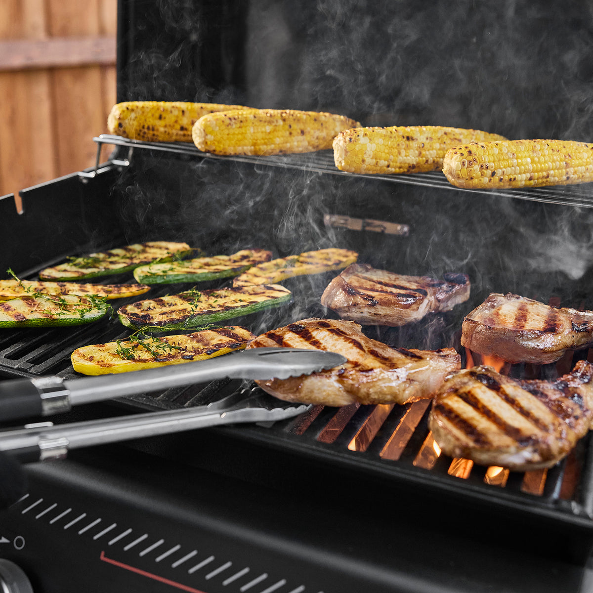 Weber Spirit E-425C Gas Grill Stealth Edition (Natural Gas) – view 5