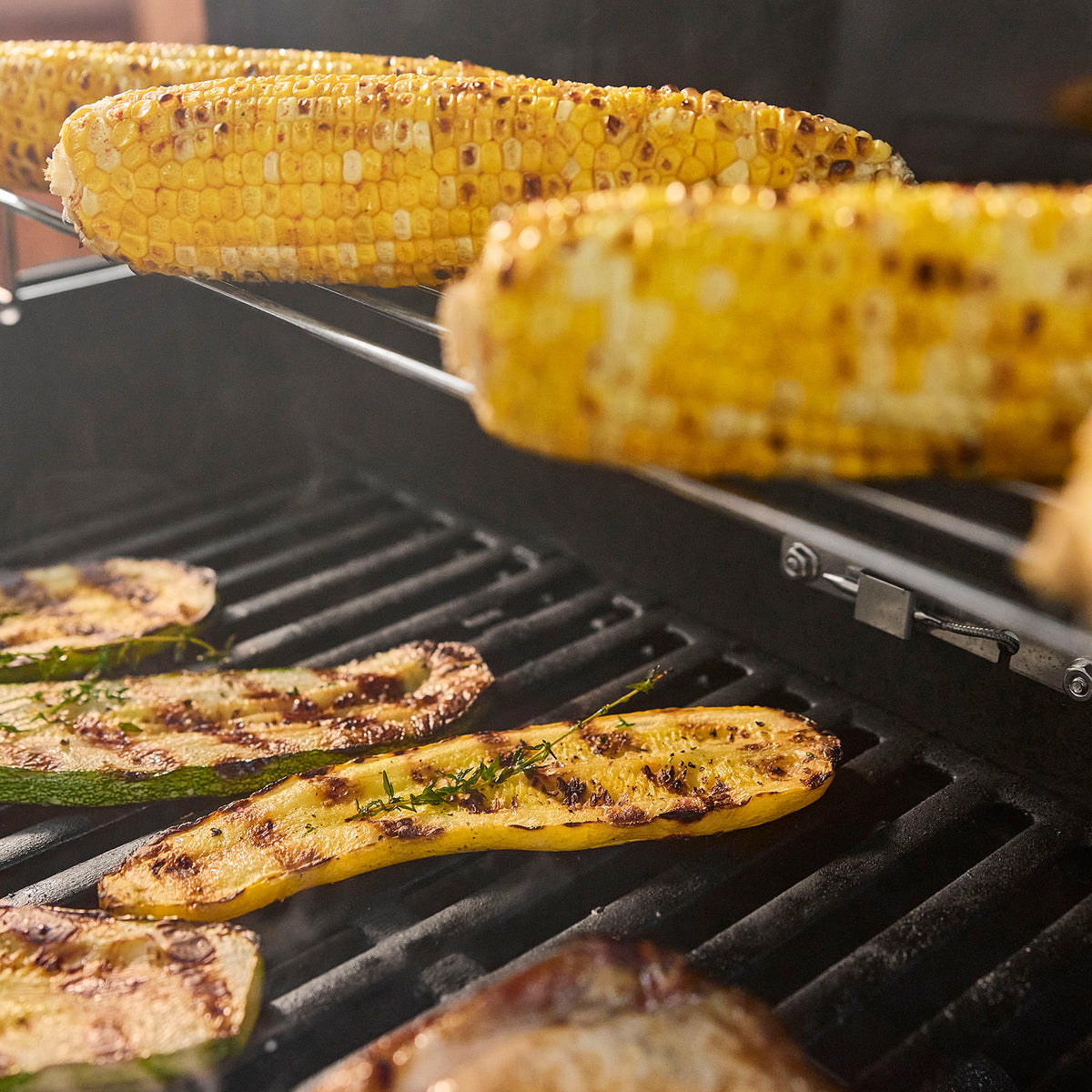 Weber Spirit E-325 Gas Grill Stealth Edition (Liquid Propane) – view 7