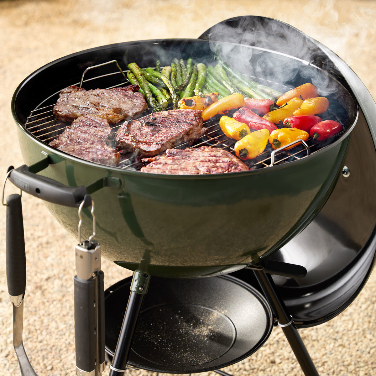 Weber 22" Salute to Service Kettle – view 4
