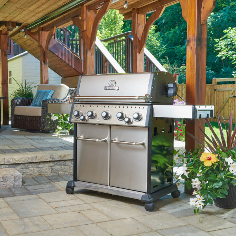 Broil King Baron S 590 PRO IR 5-Burner Gas Grill With Rotisserie & Infrared Side Burner - view 7