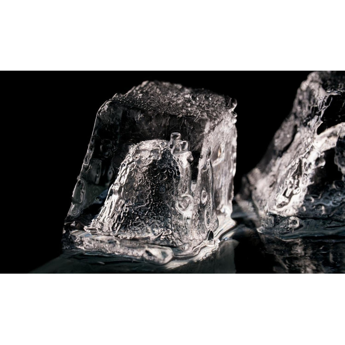 Blaze 50 Lb. 15-Inch Outdoor Rated Ice Maker With Gravity Drain - view 11