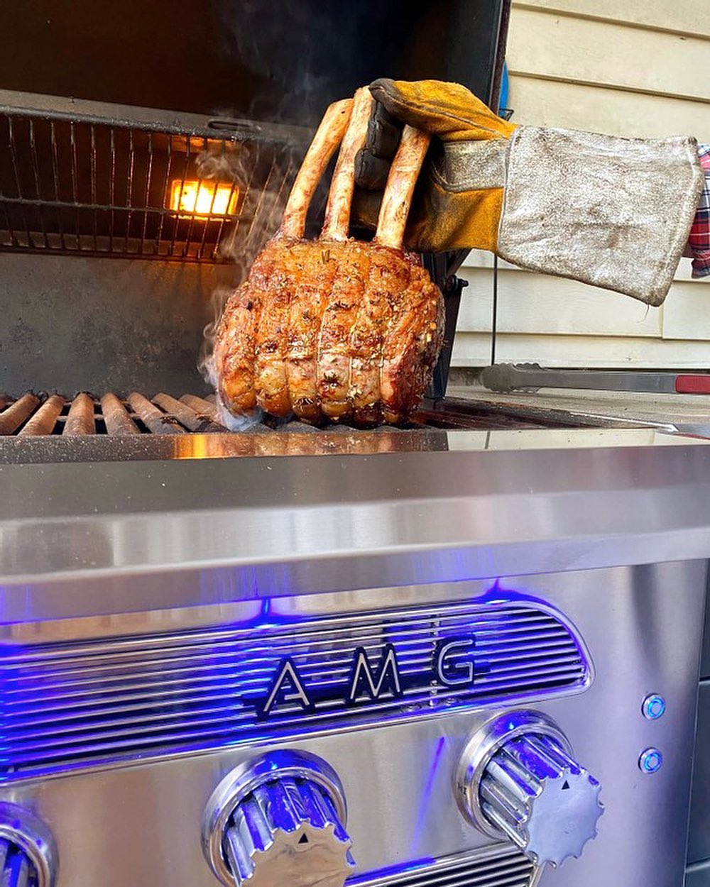 American Made Grills Muscle 54-Inch Freestanding Hybrid Grill - Natural Gas - MUSFS54-NG