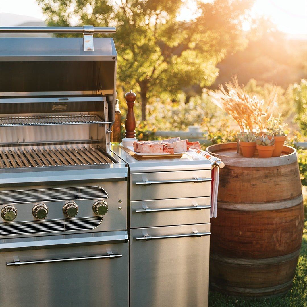 American Made Grills Muscle 54-Inch Freestanding Hybrid Grill - Natural Gas - MUSFS54-NG