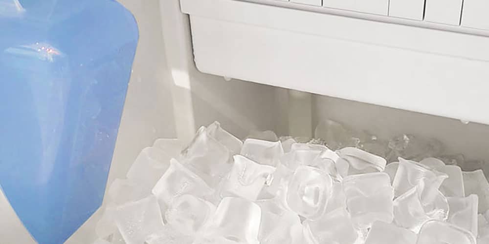XO 15 Inch Built-In Outdoor Rated Gourmet Ice Maker with Crystal Clear Cubes - Gravity Drain - view 8