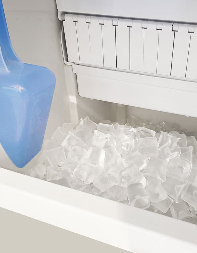 XO 15 Inch Built-In Outdoor Rated Gourmet Ice Maker with Crystal Clear Cubes - Gravity Drain - view 4