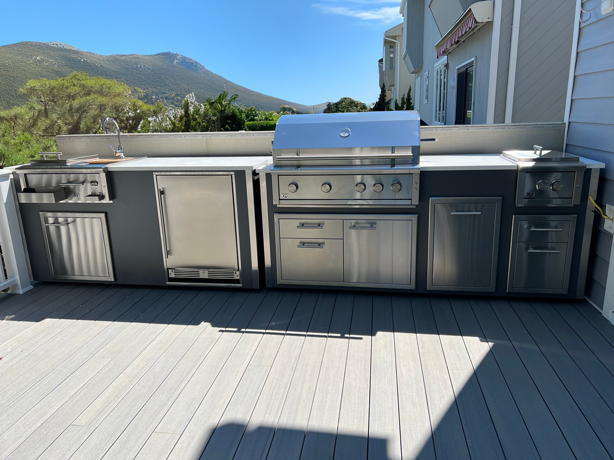 XO Appliance Factory Assembled Outdoor Designer Island (XO-XOGOKBARV1WH) – view 4