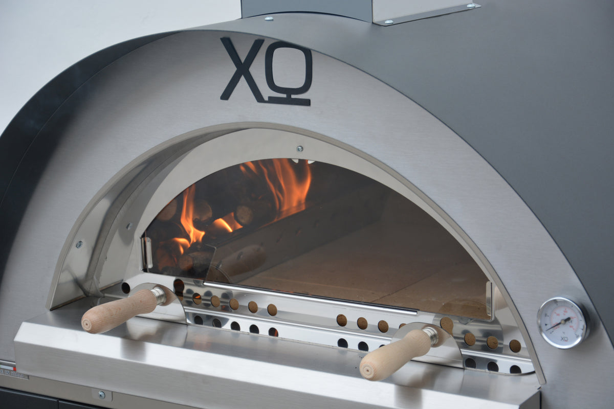 XO Appliance Optional Glass and Stainless Oven Door – view 3