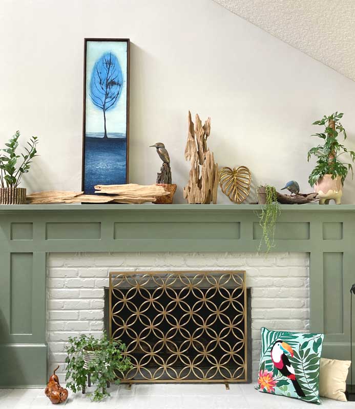 Bedford Single-Panel Fireplace Screen, shown in a room setting